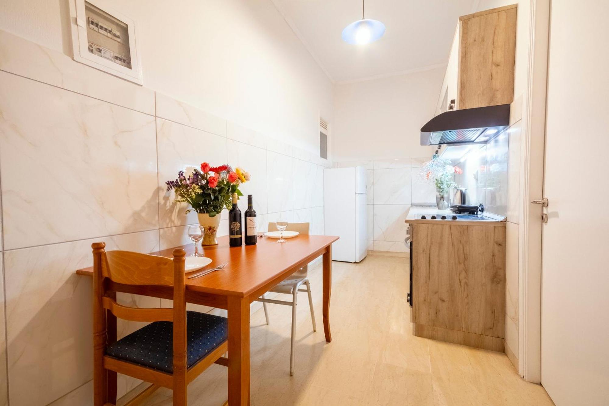 Mgi Apartments Ipsos Bagian luar foto